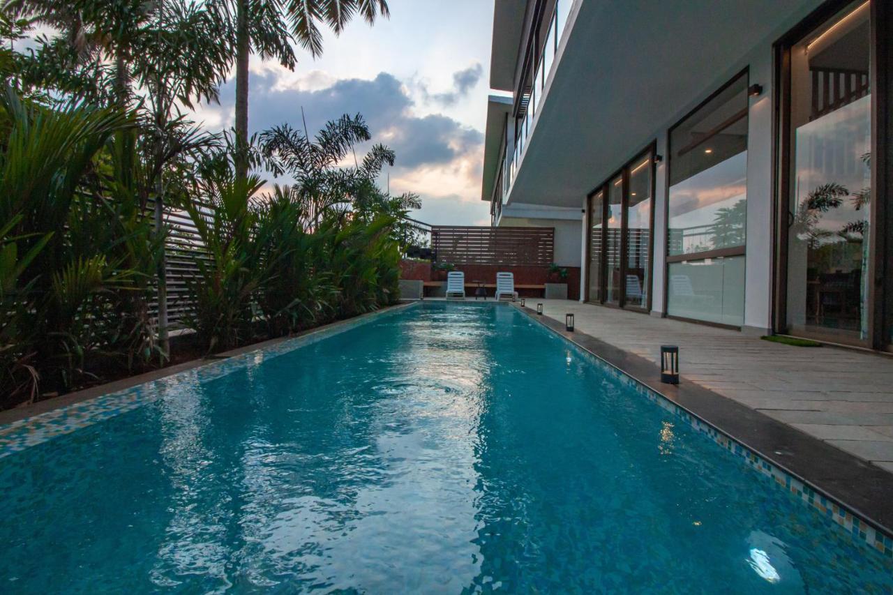 The Cloverleaf Super Luxury Villa Goa With Private Pool, North Goa カンドリム エクステリア 写真