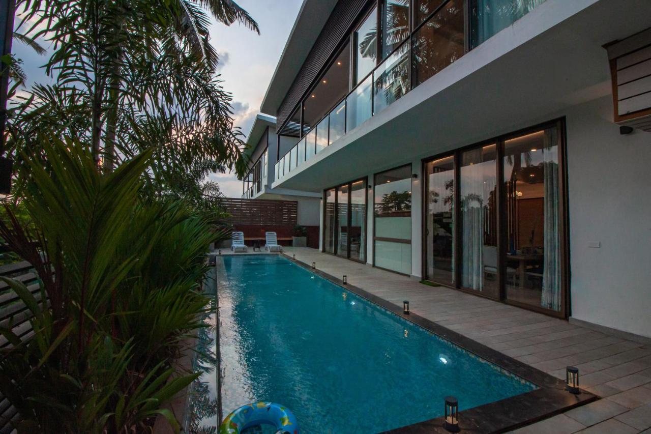 The Cloverleaf Super Luxury Villa Goa With Private Pool, North Goa カンドリム エクステリア 写真