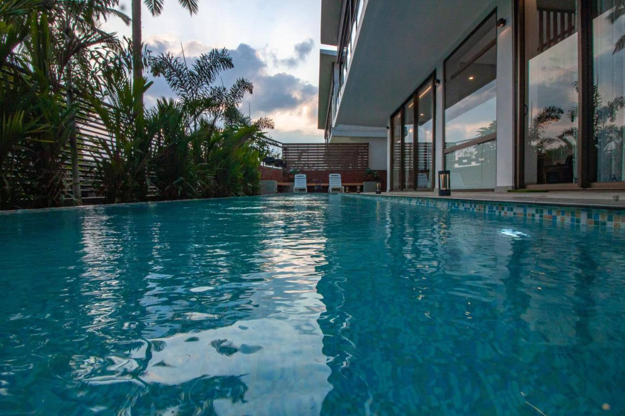 The Cloverleaf Super Luxury Villa Goa With Private Pool, North Goa カンドリム エクステリア 写真
