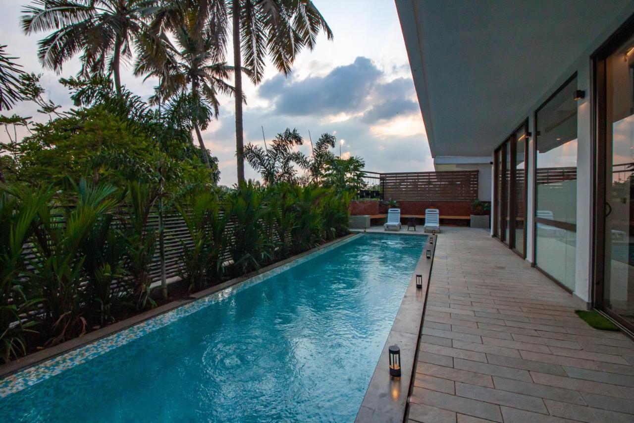 The Cloverleaf Super Luxury Villa Goa With Private Pool, North Goa カンドリム エクステリア 写真