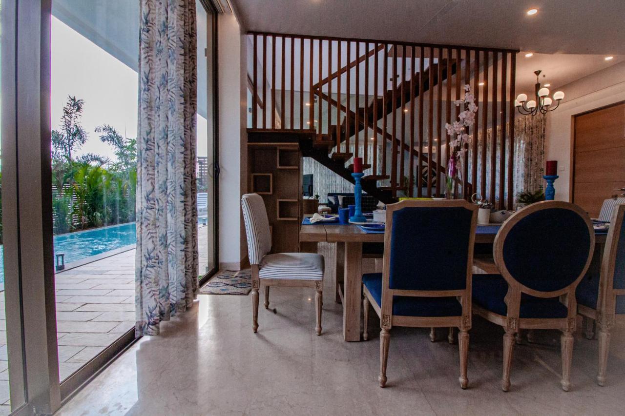 The Cloverleaf Super Luxury Villa Goa With Private Pool, North Goa カンドリム エクステリア 写真
